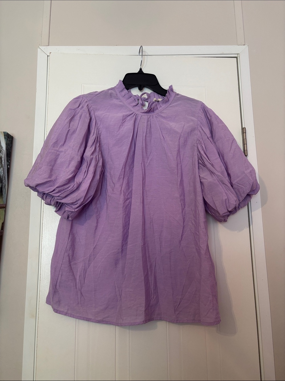 entro Lavender Puff-Sleeve Ruffle Tie-Back Blouse